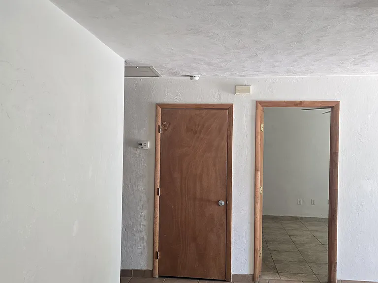 765 Georgia St — Photo 15