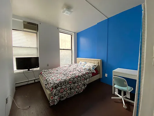Rented by Compass | media 2