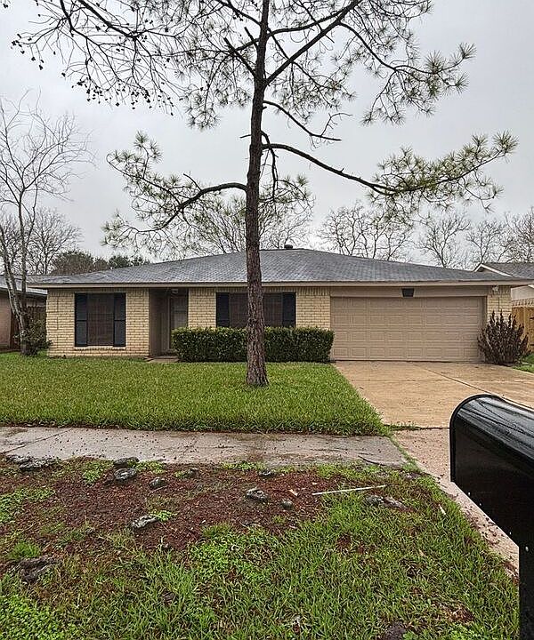 1st image of 317 Brookdale Dr