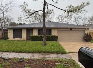 317 Brookdale Dr, League City, TX 77573