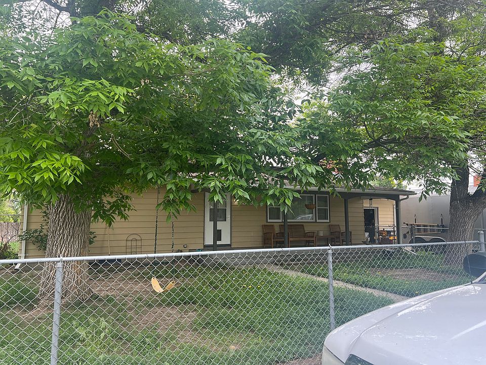 1st image of 319 N 6th St E