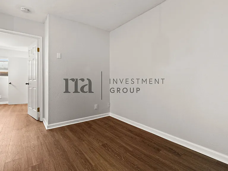 2405 Adams Ave #2 — Photo 11
