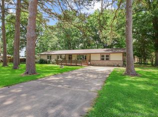 105 Maple St, Broken Bow, OK 74728