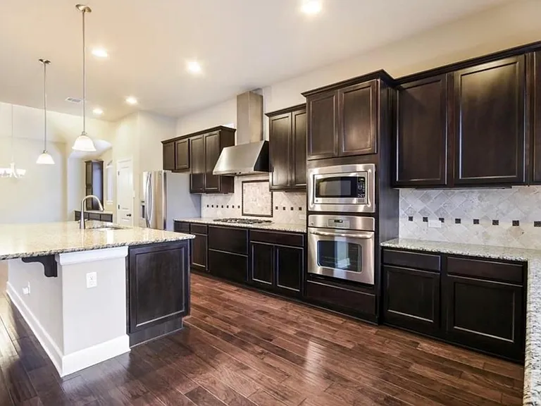 213 Simmons Dr — Photo 12