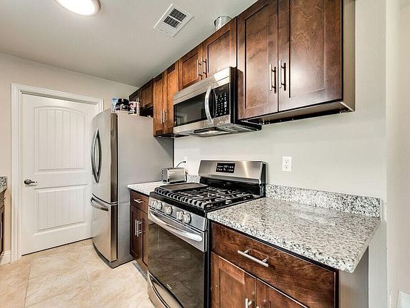 5th image of 4121 Arborcrest Dr