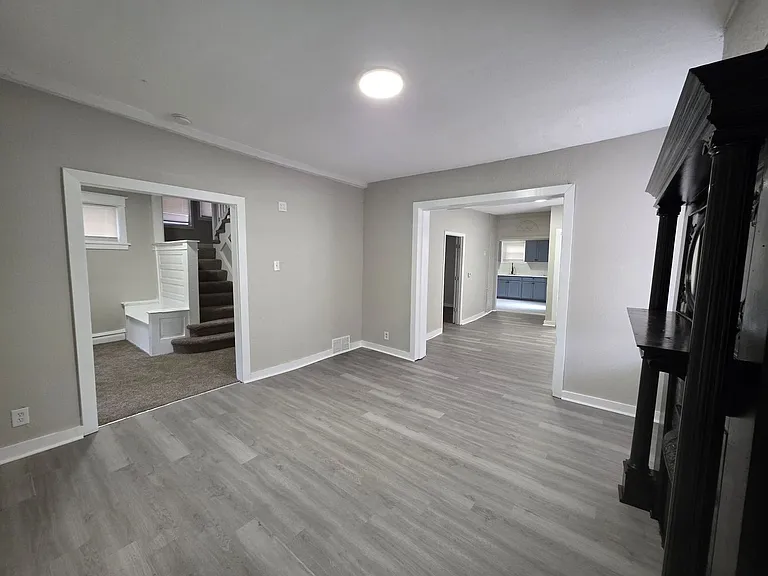 3417 Wabash Ave — Photo 4