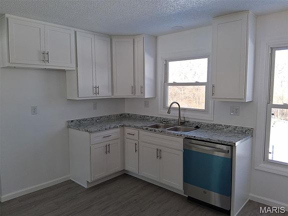 3rd image of 2704 Wycliff Dr