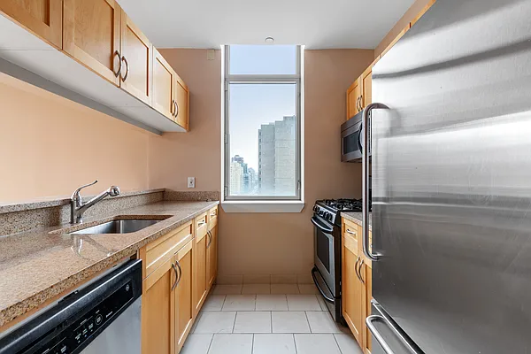 Rented by Compass | media 9