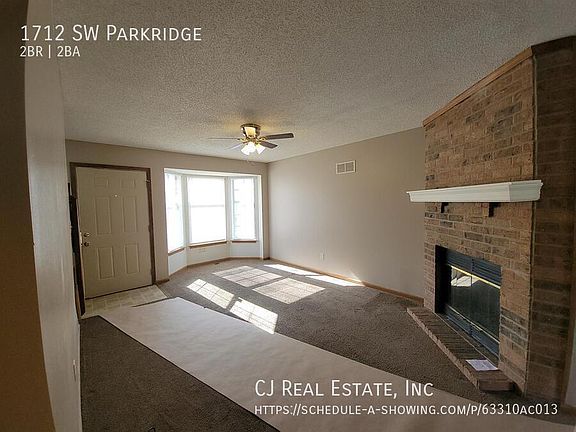 3rd image of 1712 SW Parkridge Dr