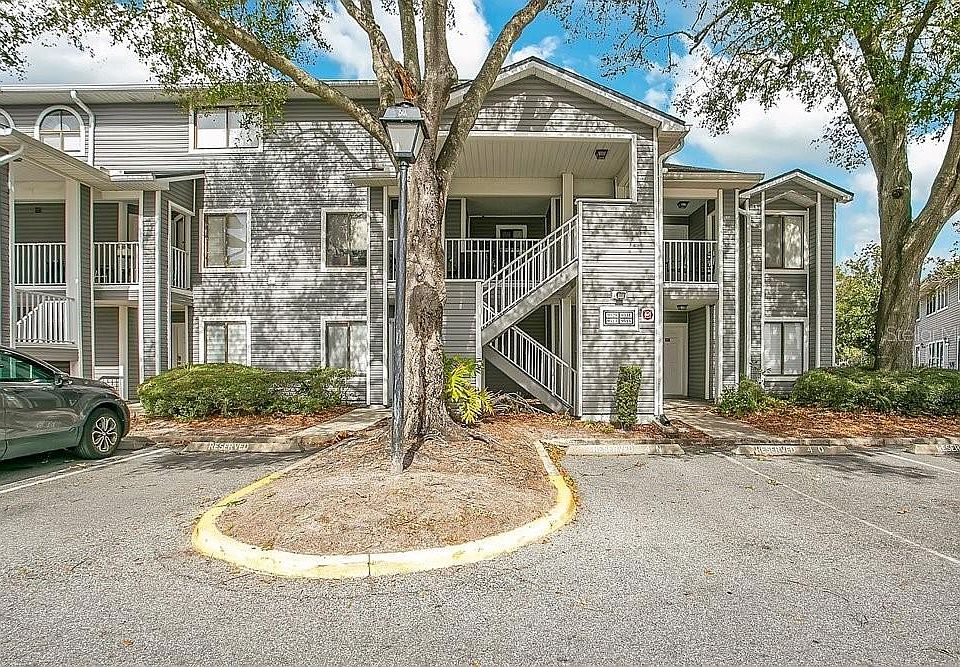 1st image of 9513 DARIEN AVENUE #9513