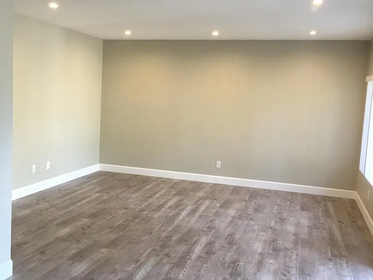 25206 Loytan St #E — Photo 4