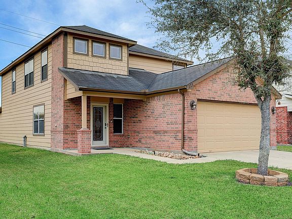 3rd image of 223 Sunset Colony Dr