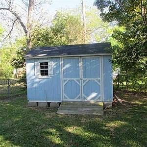 5th image of 8775 Newfield Ln