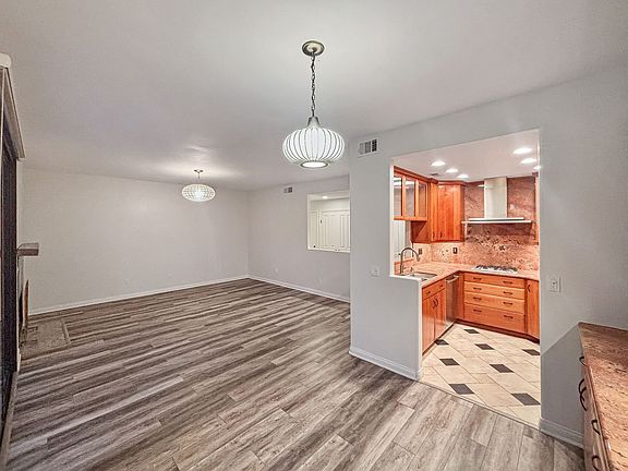 2nd image of 701 Kettner Blvd Unit 5