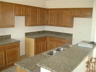 4th image of 16444 Elaine Dr