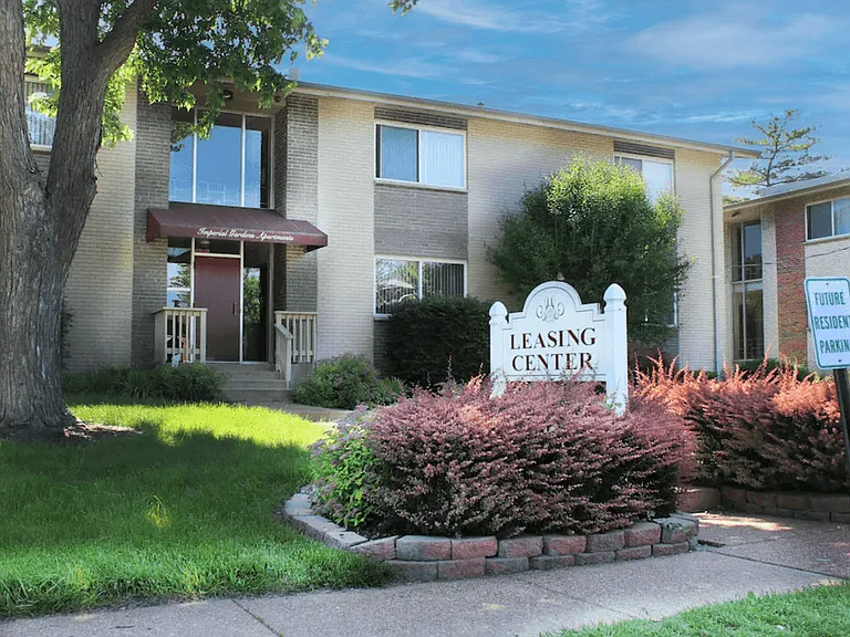 Leasing Office at Imperial Gardens