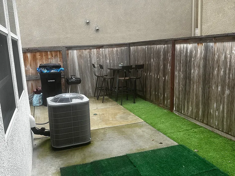 4608 Ocean Ln — Photo 3