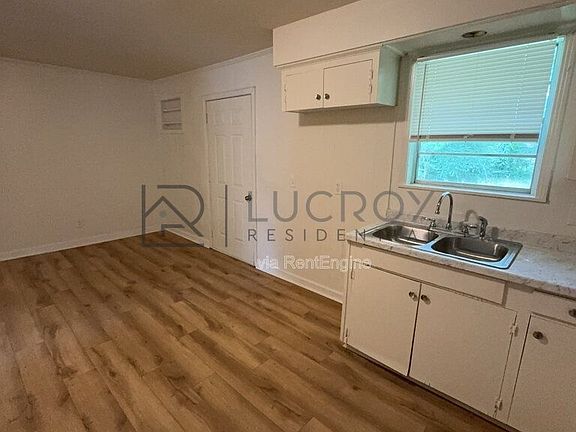 3rd image of 1513 Maria Dr
