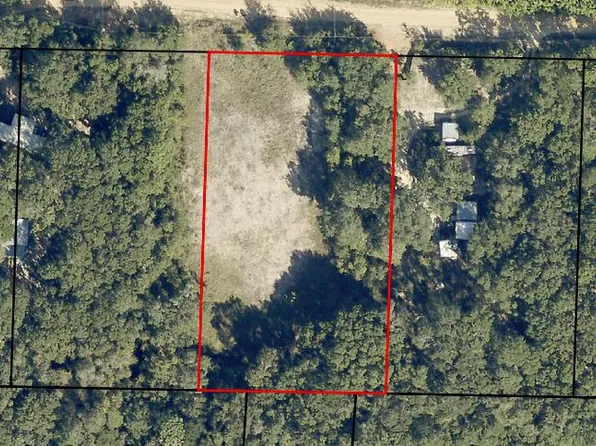 8242 Nuthatch Rd, Navarre, FL 32566