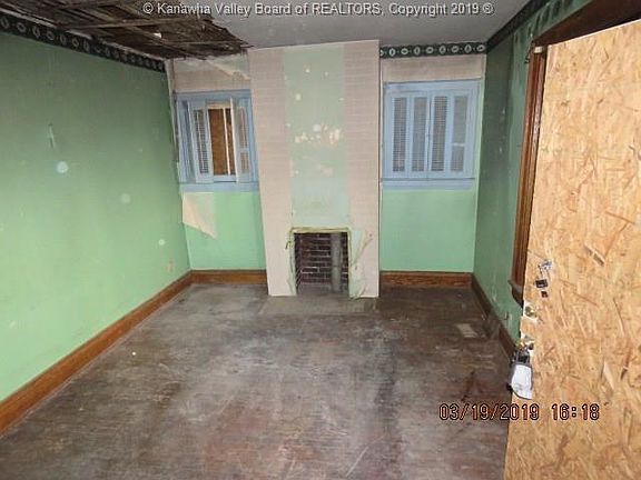 5th image of 1051 Beech Ave