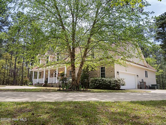 4th image of 15940 Lovegrass Lane