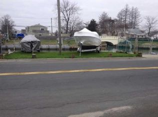 Boat Berth Riviera Dr E, Lindenhurst, NY 11757