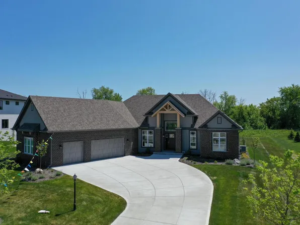 N40W23689 William WAY, Pewaukee, WI 53072