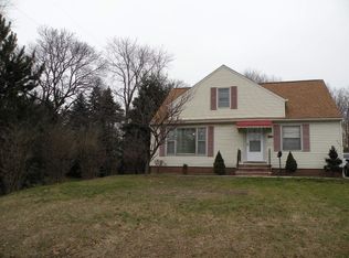 1587 Warrensville Center Rd, South Euclid, OH 44121