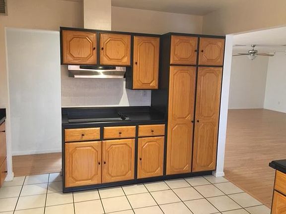 3rd image of 8037 E Indianola Ave