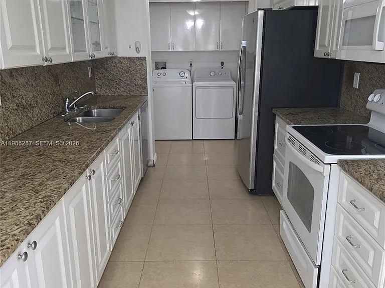 19355 Turnberry Way #2E — Photo 16