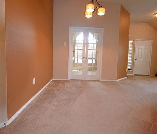 2nd image of 9009 Weller Ln