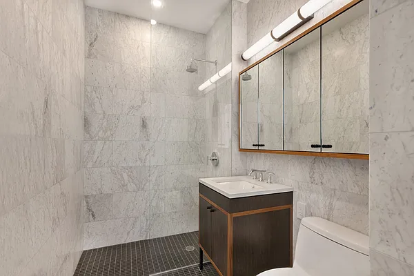 Rented by Compass | media 21