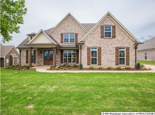 2254 Della St, Hernando, MS 38632