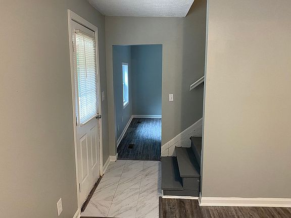 4th image of 53 Lucy Ln