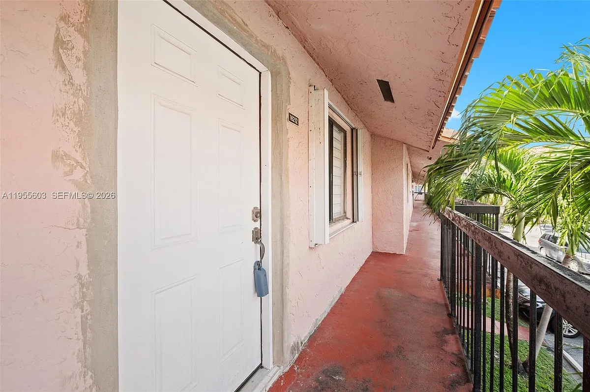 Building Photo - 2170 W 60th St #16212