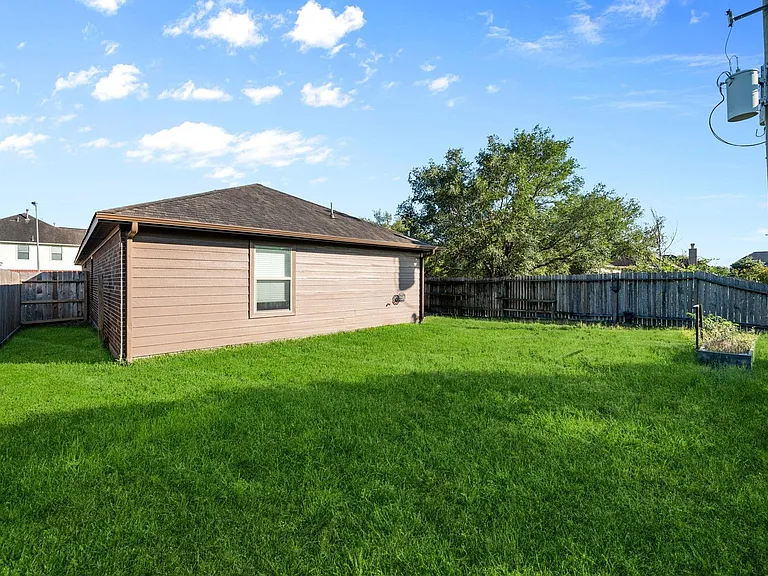 3027 Lockeridge Village Dr — Photo 25
