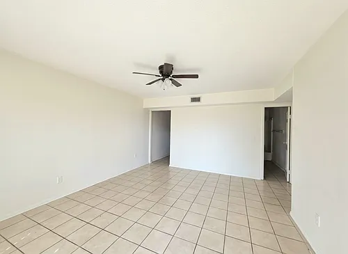 1811 Perkins Ave #7 Photo 1