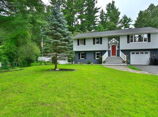 6406 Zorn Rd, Albany, NY 12203