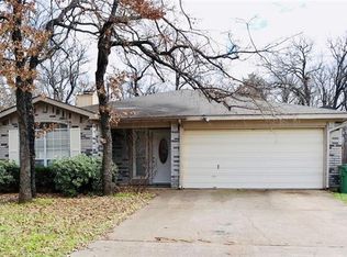 1121 Hidden Creek Dr, Mansfield, TX 76063