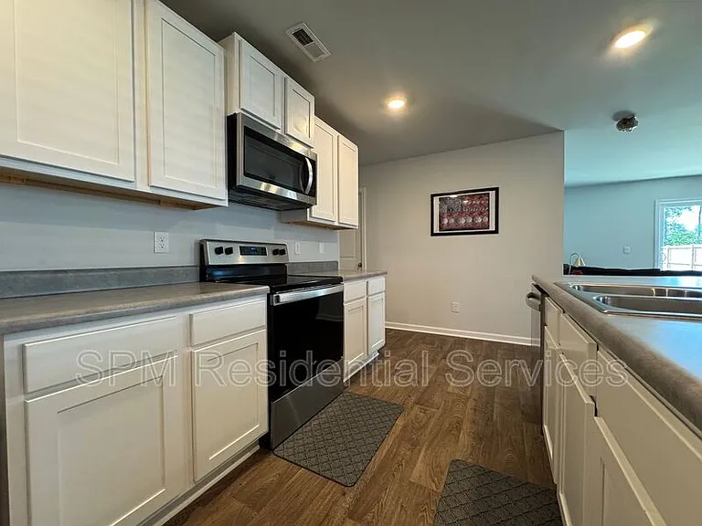 398 Folkstone Rd — Photo 8