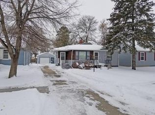 1609 13 1/2 St S, Fargo, ND 58103