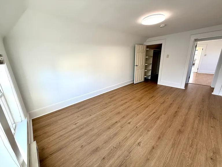 357 Semel Ave #3 — Photo 7