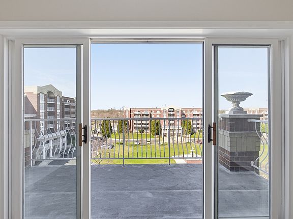 3rd image of 7051 W Touhy Ave APT 610