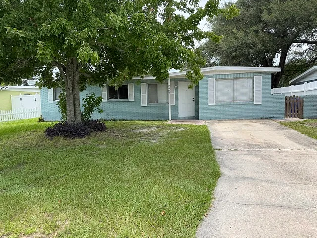 2907 Balfour Ave — Photo 1