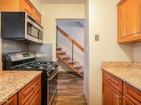 2nd image of 411 Thurber Dr E #I