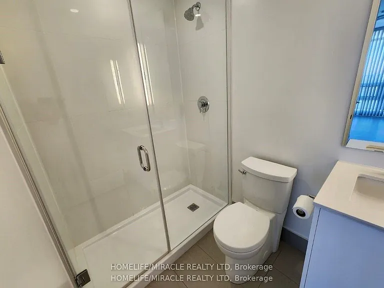 180 Veterans Dr #704 — Photo 13