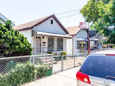 2233 E 14th St, Brooklyn, NY, 11229