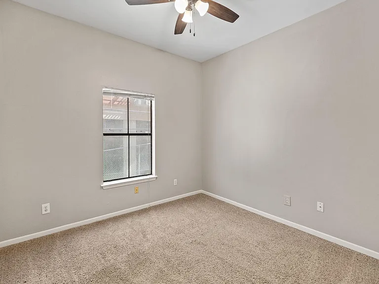 712 Graham Pl #203 — Photo 20