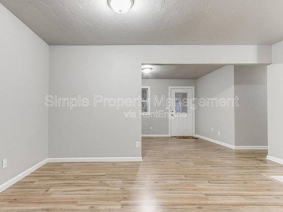 5th image of 514 N Roosevelt Ave