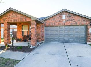 1009 Warbler Cv, Hutto, TX 78634